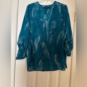 Apt. 9 Teal Feather Print Women's Top with shell